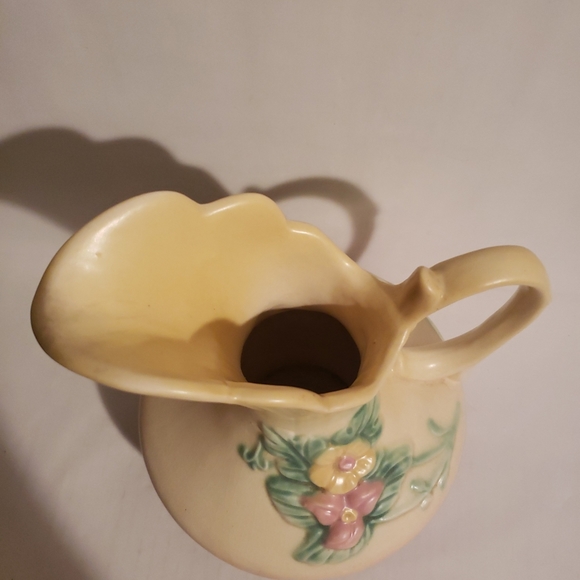Vintage Hull Art Pottery Ewer Pitcher, Wildflower Pattern, W-11- 8.5” - Picture 5 of 6